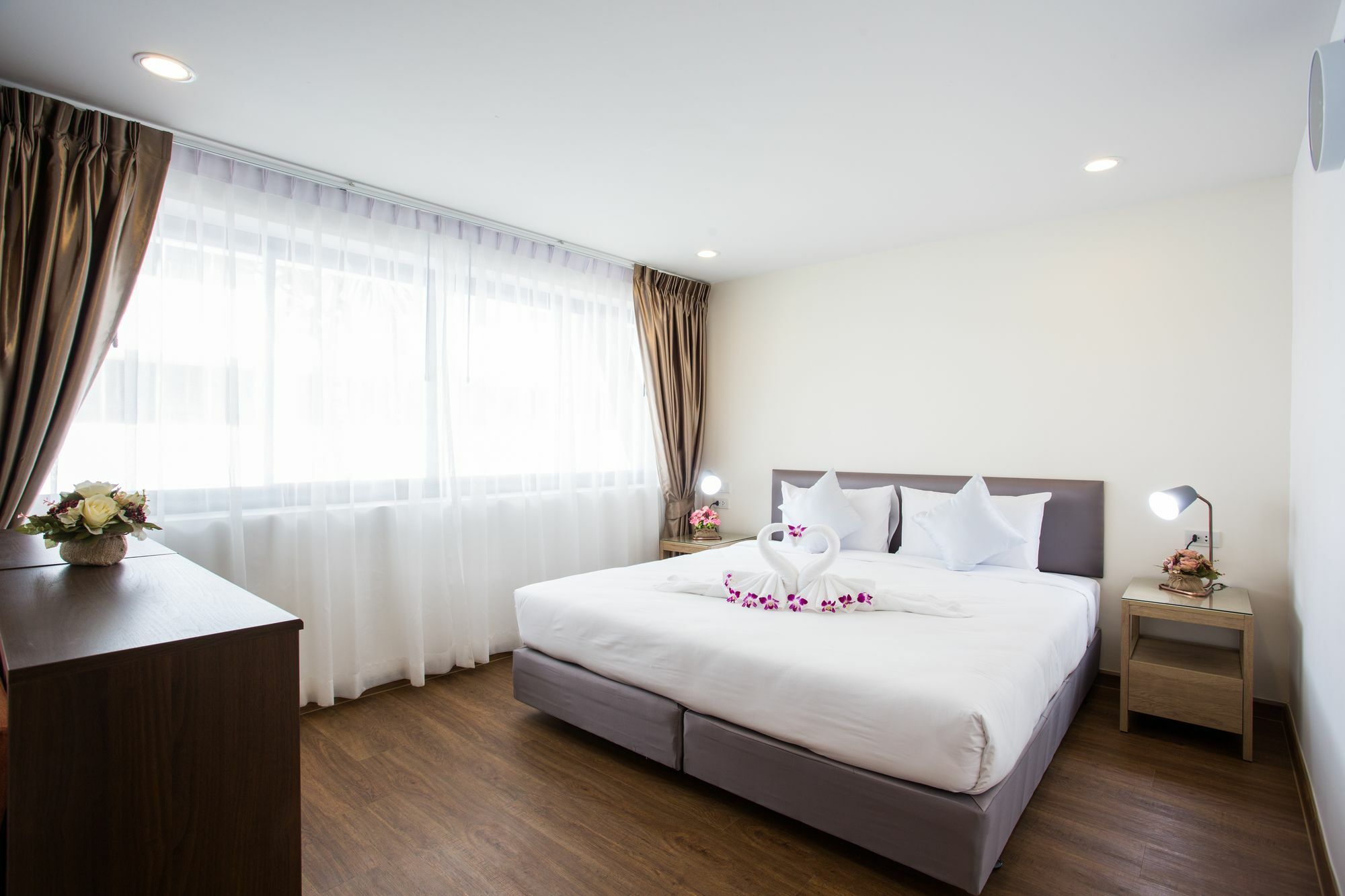 The Suites Apartment & Residence Patong Exterior foto